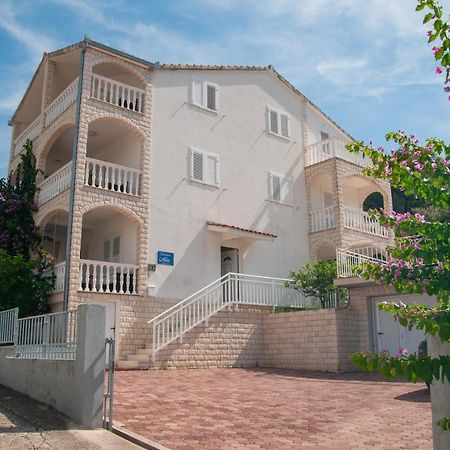 Villa Mia Трогир Екстериор снимка