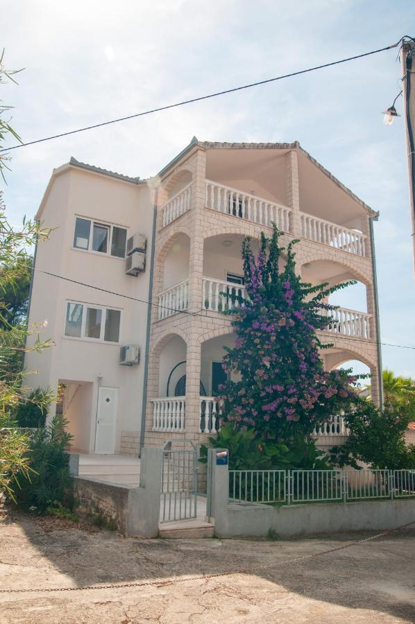 Villa Mia Трогир Екстериор снимка